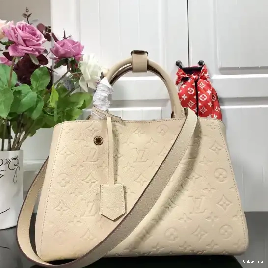 MM MONTAIGNE LOUIS VUITTON 0624